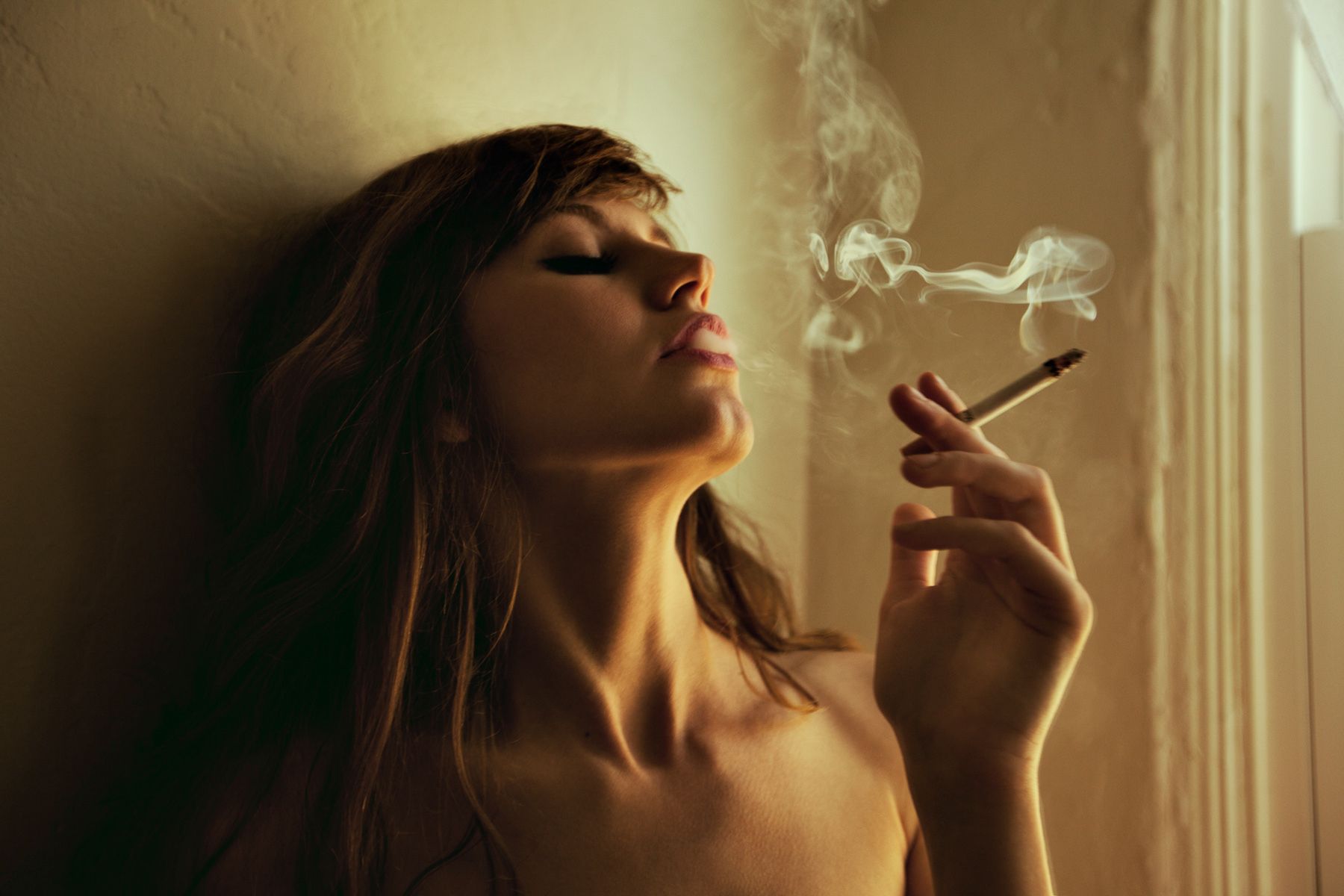 Mature redhead smoking cigar free porn photo