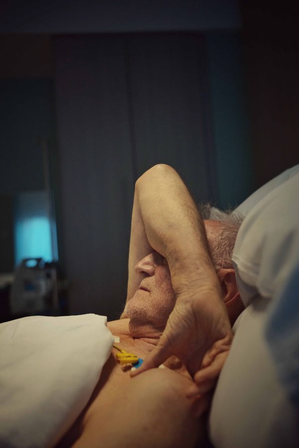 © SARAH LEE - JOHN SUTHERLAND, LONDON. NOVEMBER 2018. john hospital 006.jpg