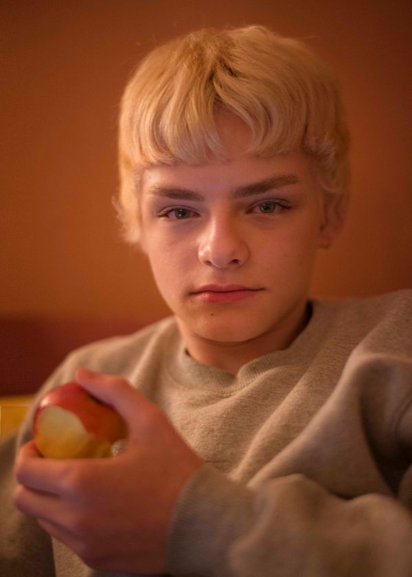 © SARAH LEE - JOE BROOKS, LONDON. NOVEMBER 2018. joe apple.jpg