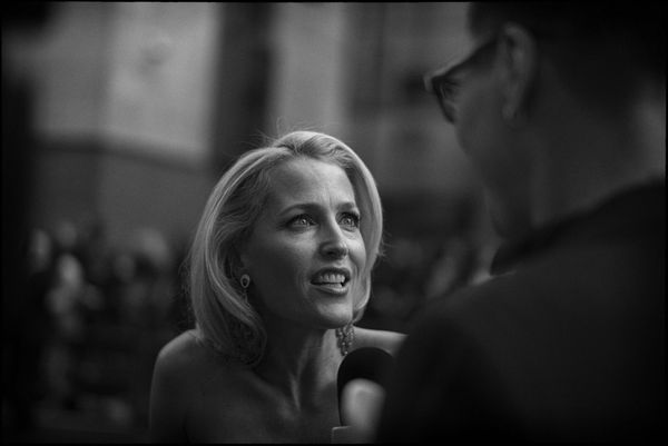 © SARAH LEE - THE OLIVIER AWARDS 2015, ROYAL OPERA HOUSE LONDON. GILLIAN ANDERSON. 1oliviers12.jpg
