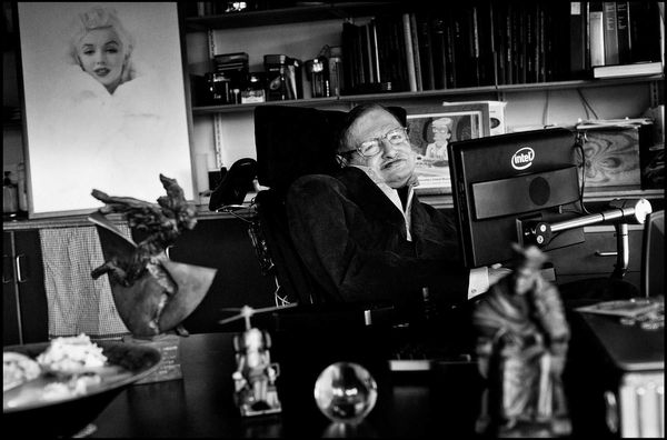 © SARAH LEE - STEPHEN HAWKING 1hawking23_copy.jpg