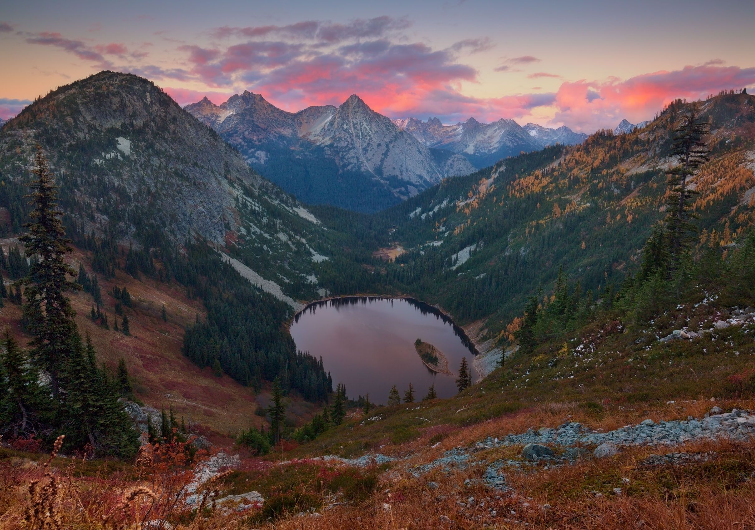 North Cascades National Park, Washington State Fall Flavors, Maple Pass