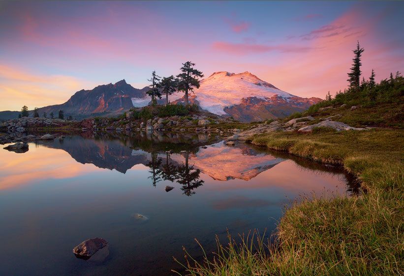 Mount Baker National Wilderness Recreational Area, Washington Tarn and Koma Kulshan, Autumn Sunset