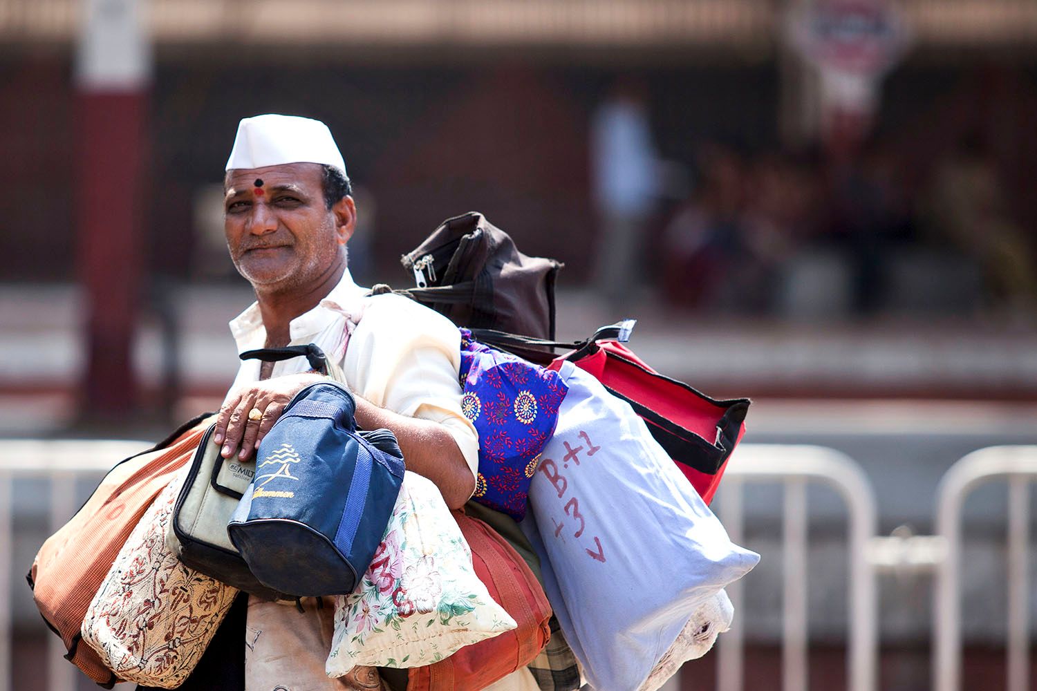 DABBAWALAS_08.jpg