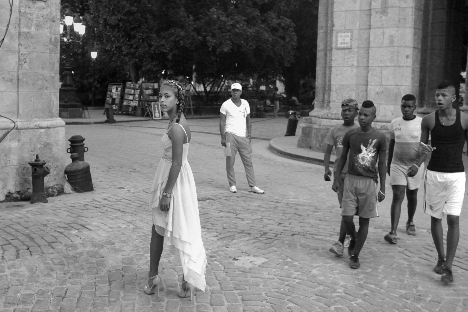 1_dsc1664bw_low_resolution