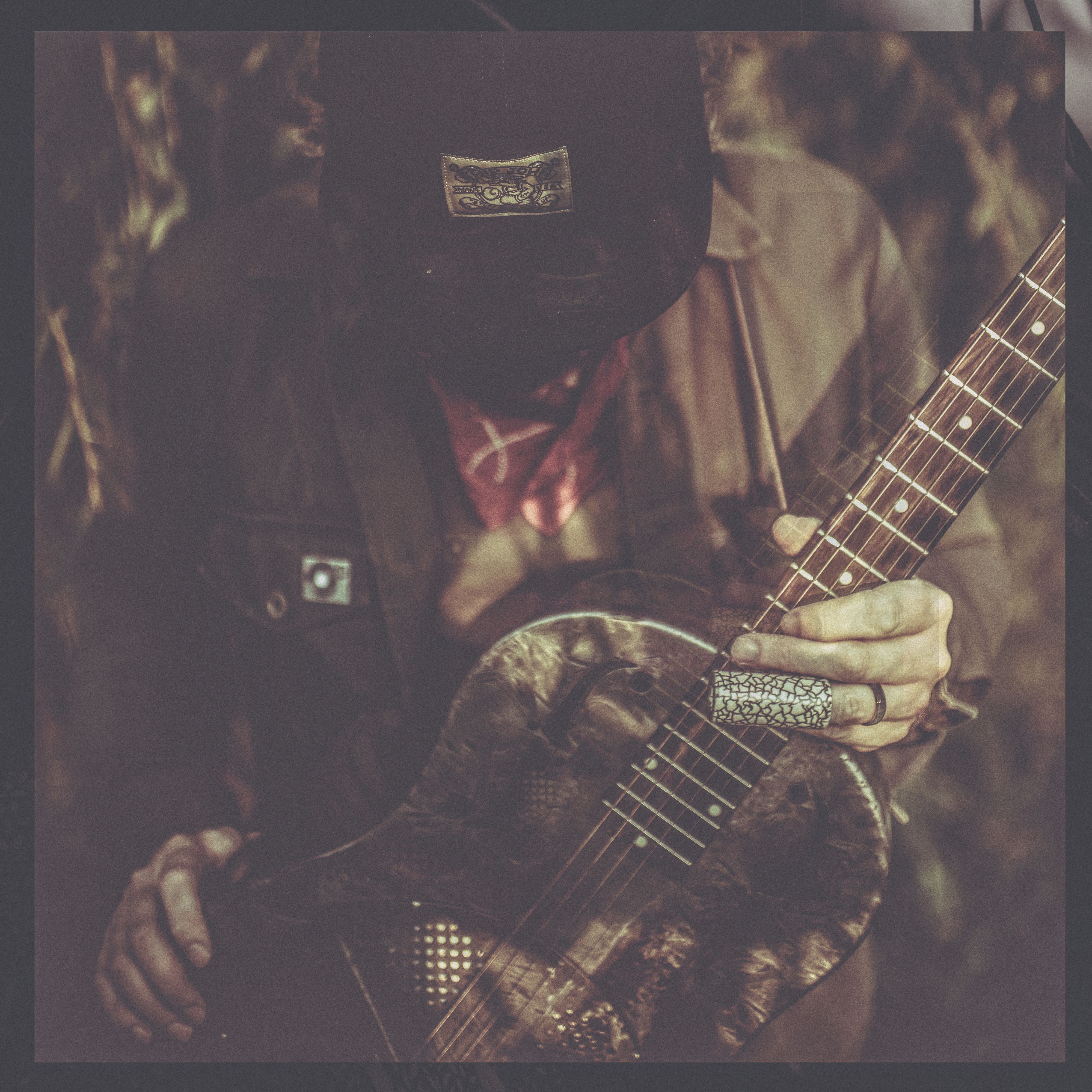 Jeff Fielder/songwriter, guitar player