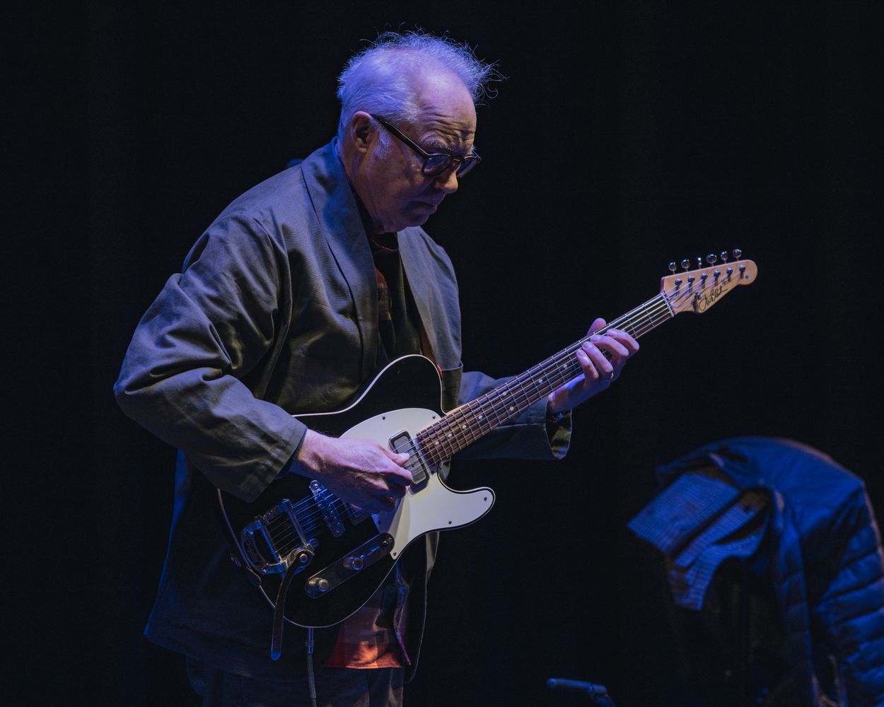 Bill Frisell - contemporary guitar player, composer - WOW!