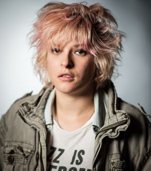 Star Anna/singer-songwriter