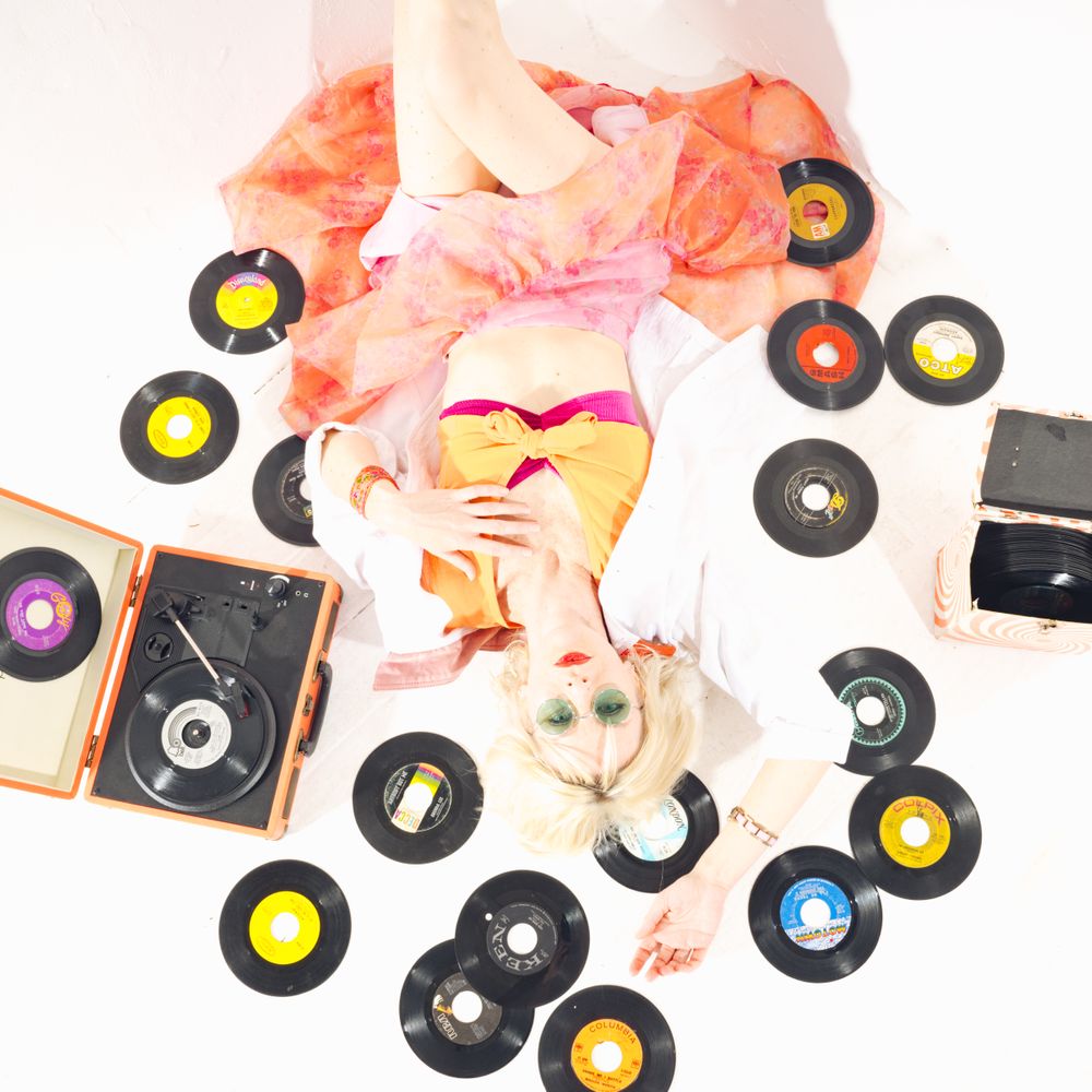 Katrina Kope-singer, songwriter