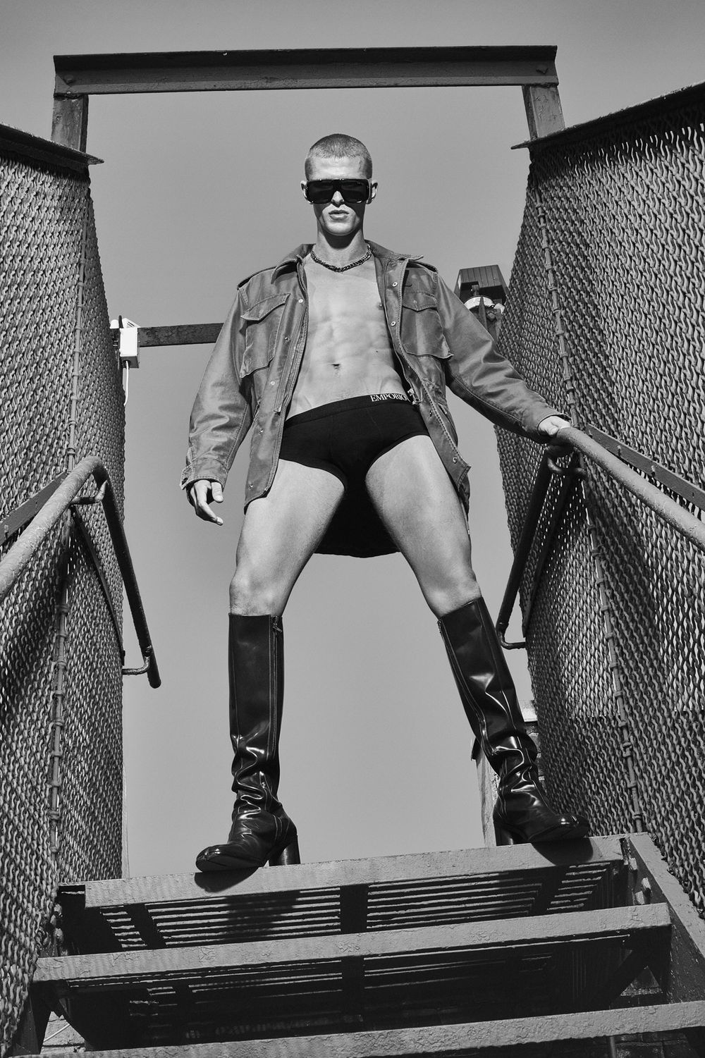 SHOT_05_GUCCI_NIKON_40MM_F11_036_BW_R3_QC.jpg