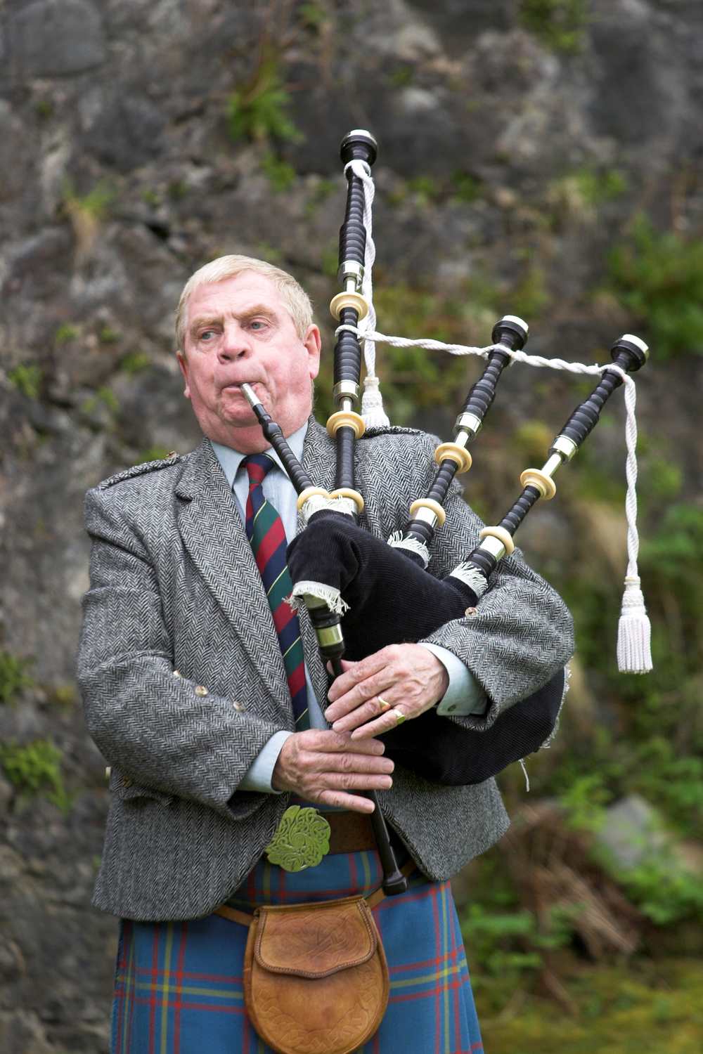 Laing Wedding 01-01-1980 00-01-13 1800x2700.jpg