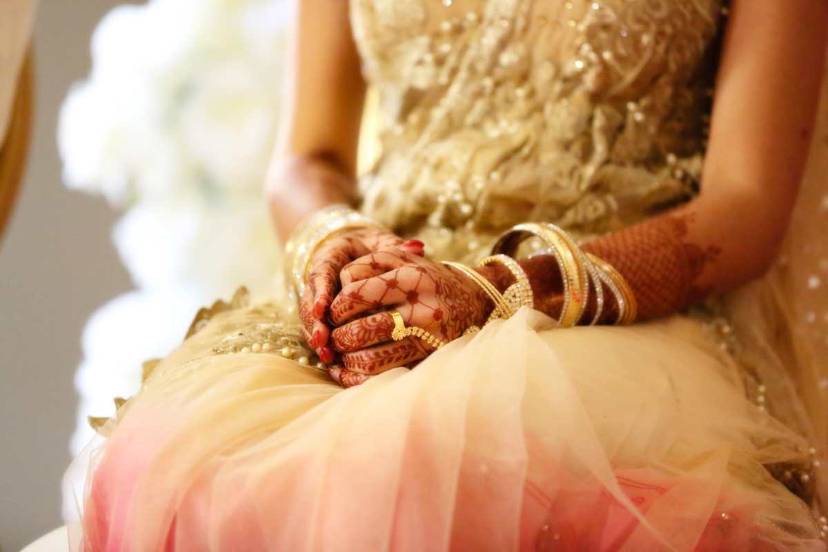 Henna perfection on Hindu bride Henna Indian Bride