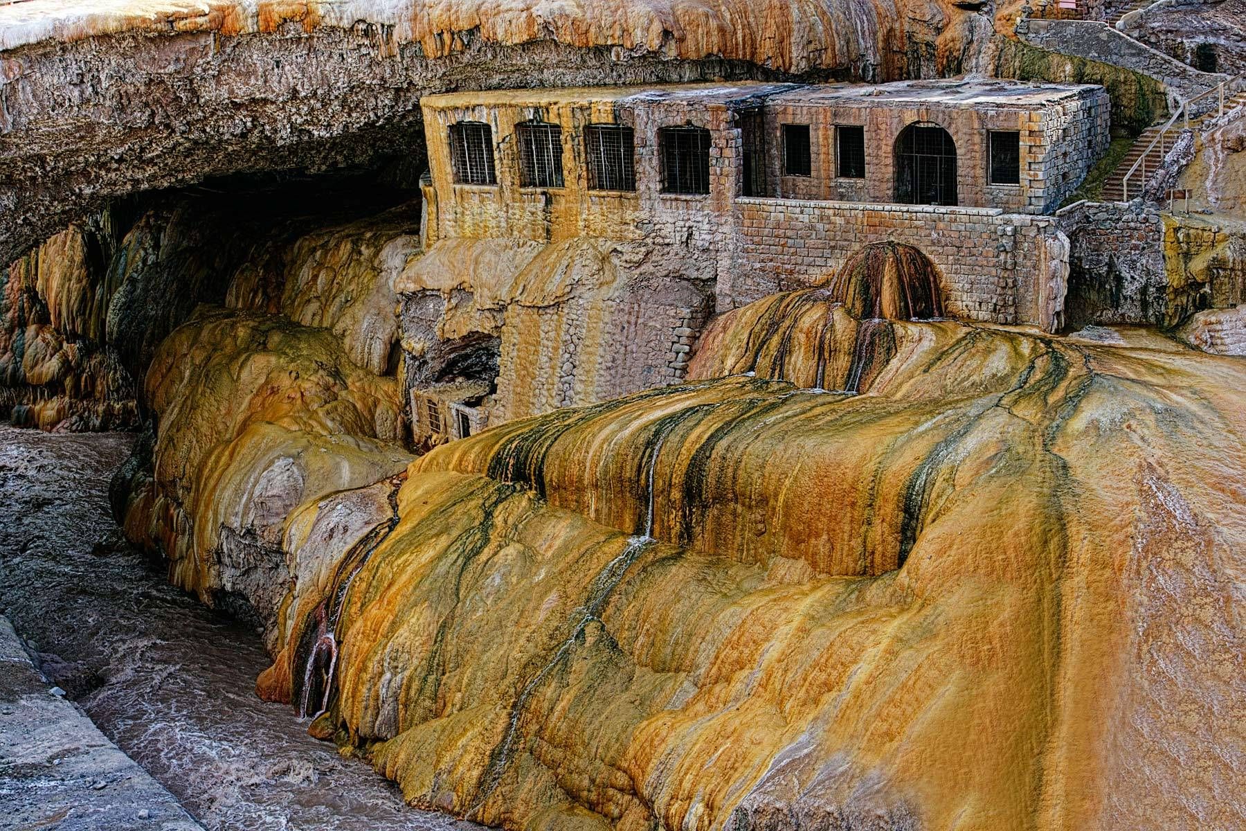 Inca Natural BridgeAconcaugua / PatagoniaAndes MountainsChile/Argentina Border