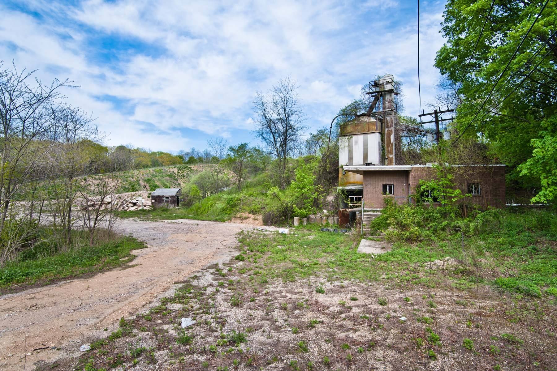 Decaying Landscape 2