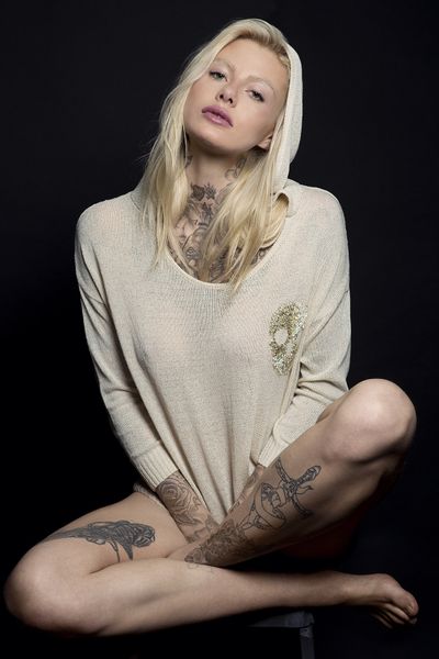 Tattooed-Model-0264-L8.jpg