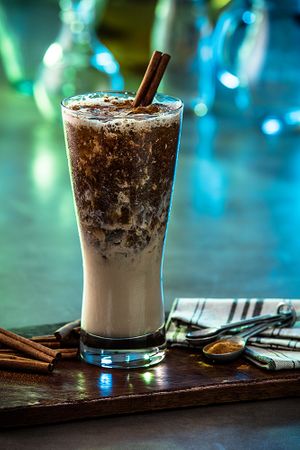 Cinnamon Stout Cocktail / Commercial Beverage Photography