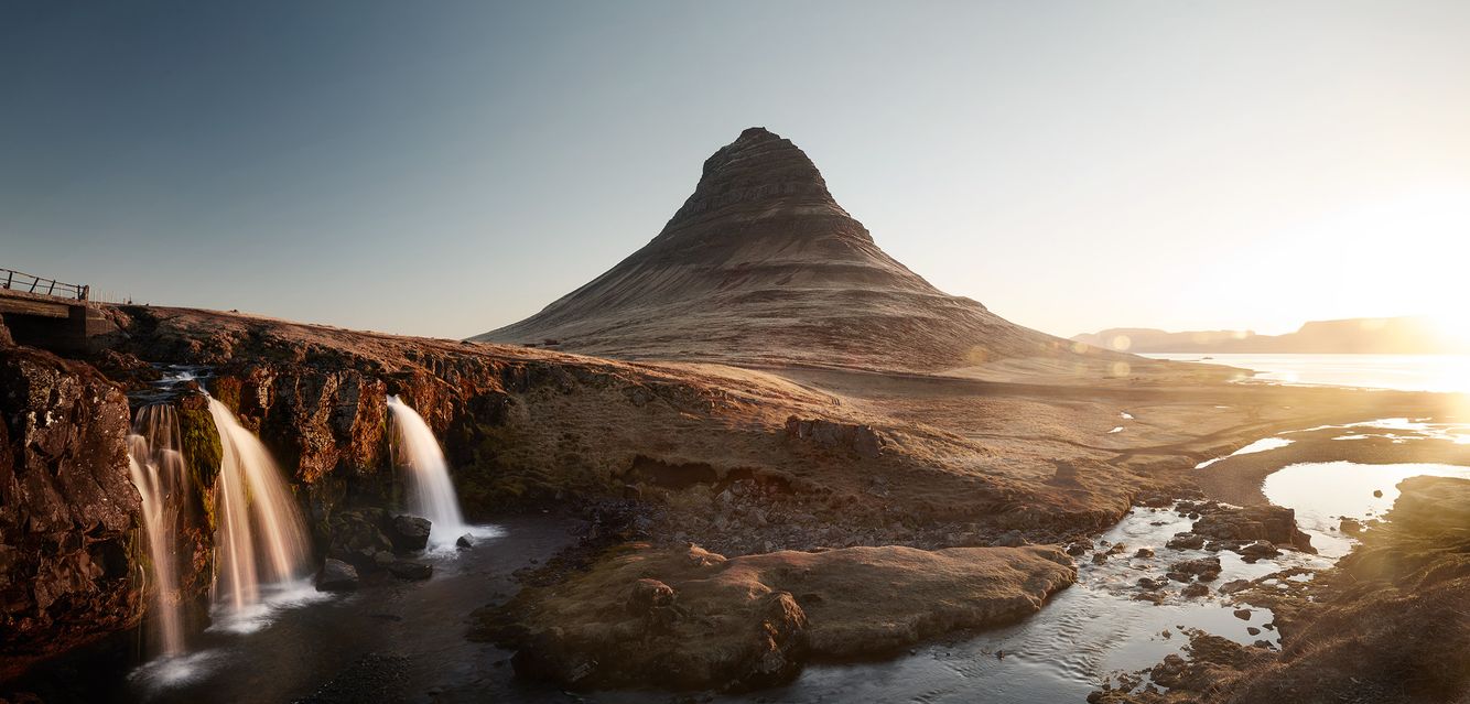 Iceland-Moutain.jpg