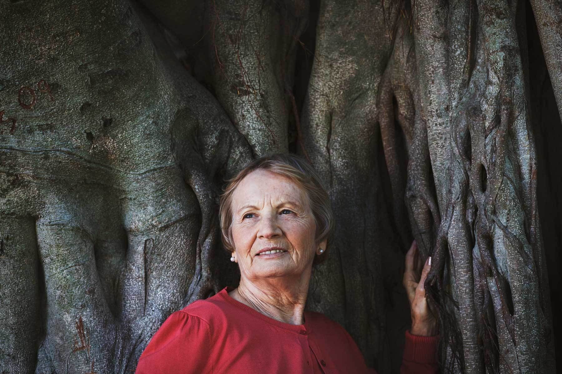 1senior_portrait_woman_2113.jpg