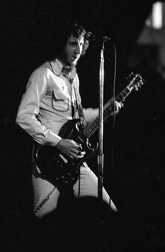 PeteTownshendtheWhoSpectrumPhila.jpg