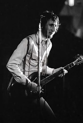 PeteTownshendwhoB.jpg