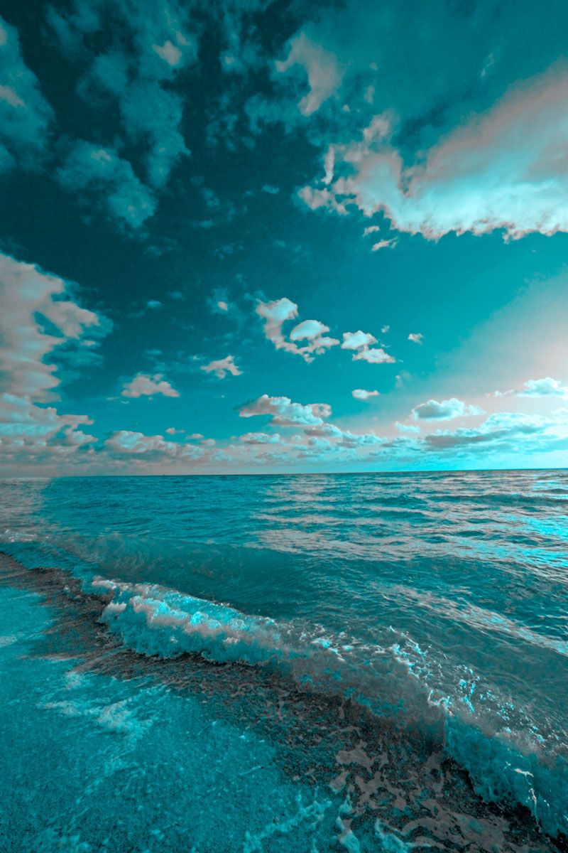 Vertical Psychedelic Ocean 0674 in Turquoise 60"x40"