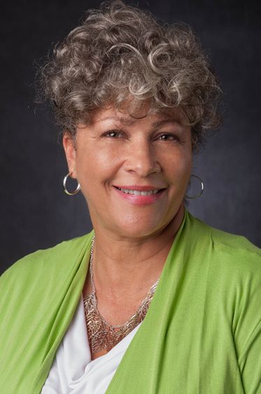 1r20151123_headshots_5036