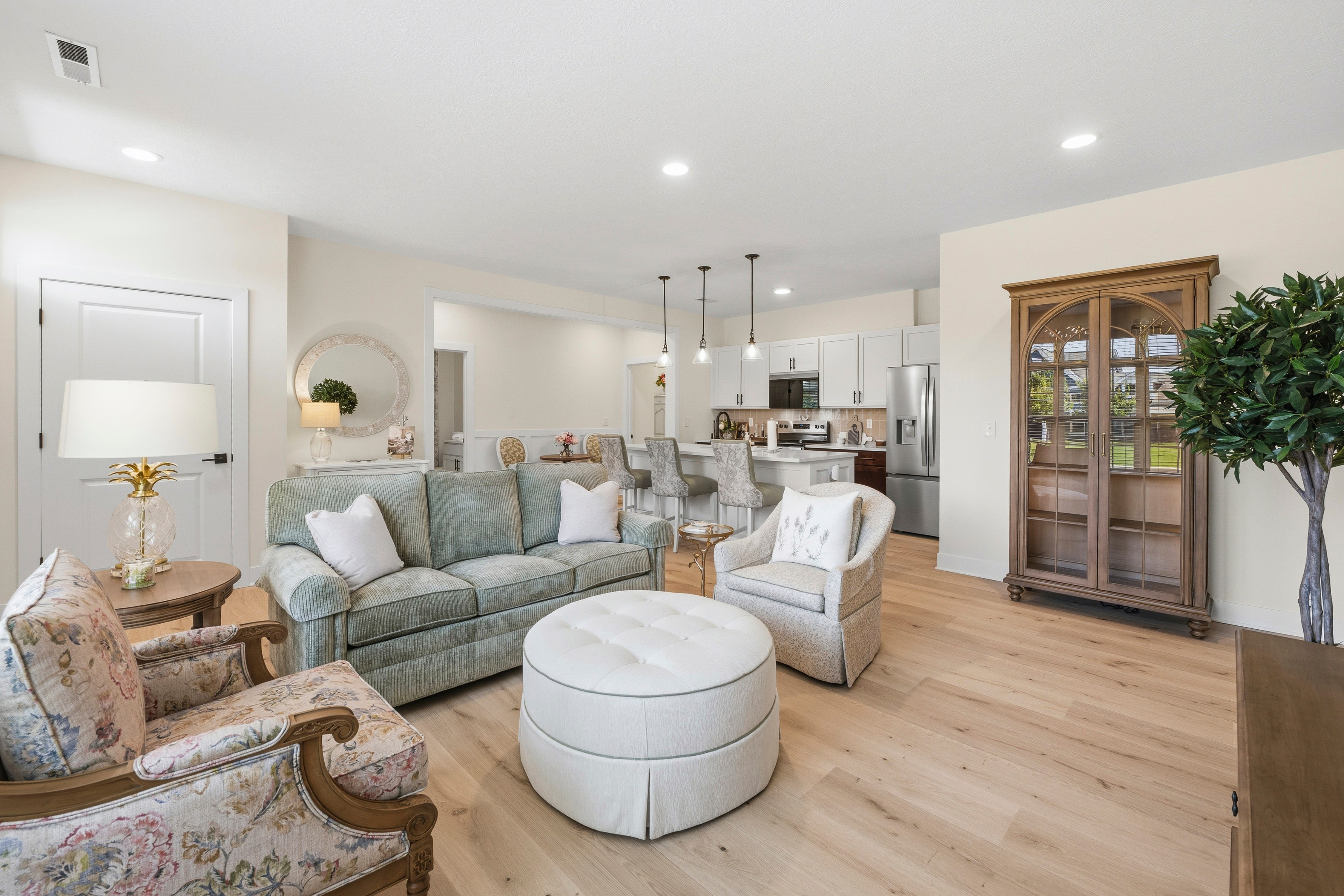 Living room photography - Columbus, Ohio home listing