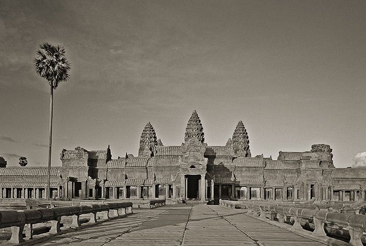 1angkor008_web480.jpg
