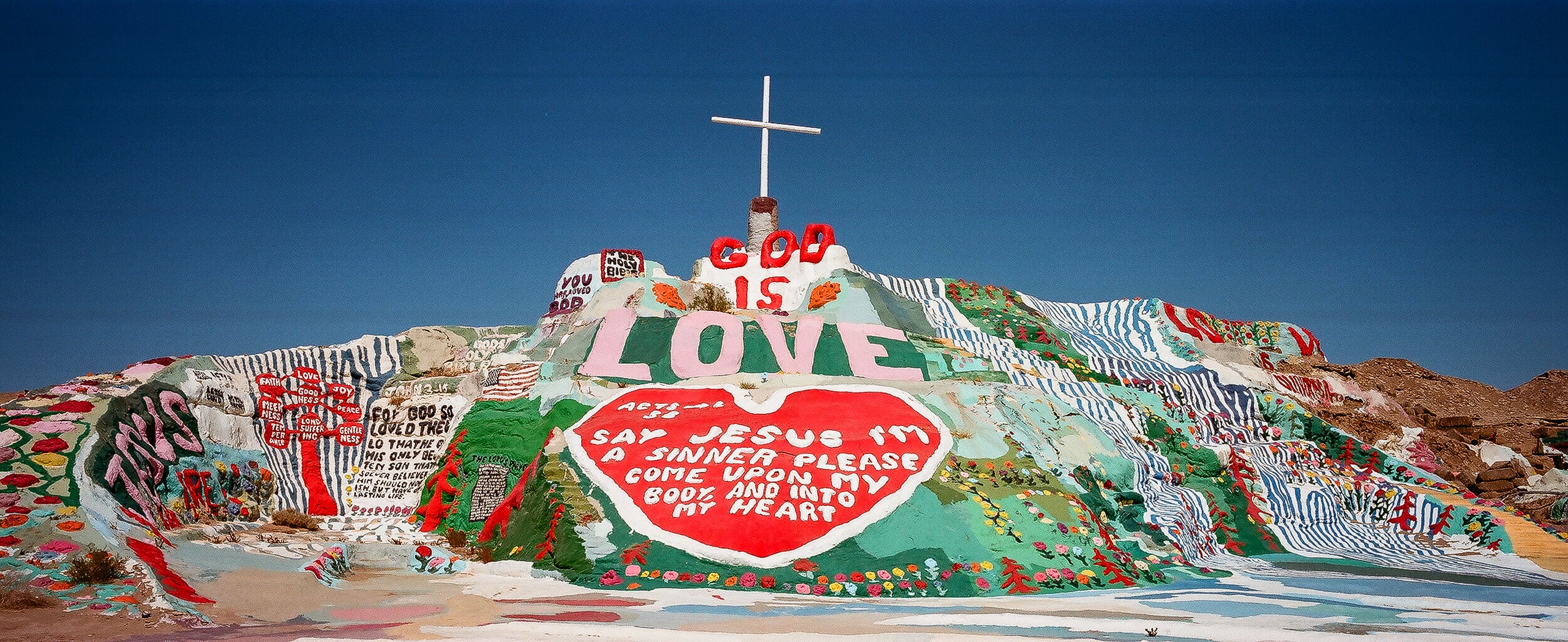 Salvation Mountain-2.jpg