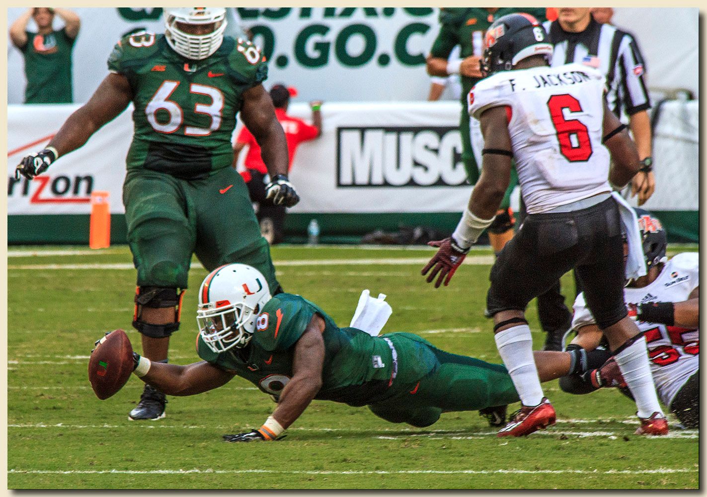 Miami Hurricanes vs Arkansas State Red Wolves at Sun Life Stadium  09-13-2014 Duke Johnson (8) Ball Carrier
