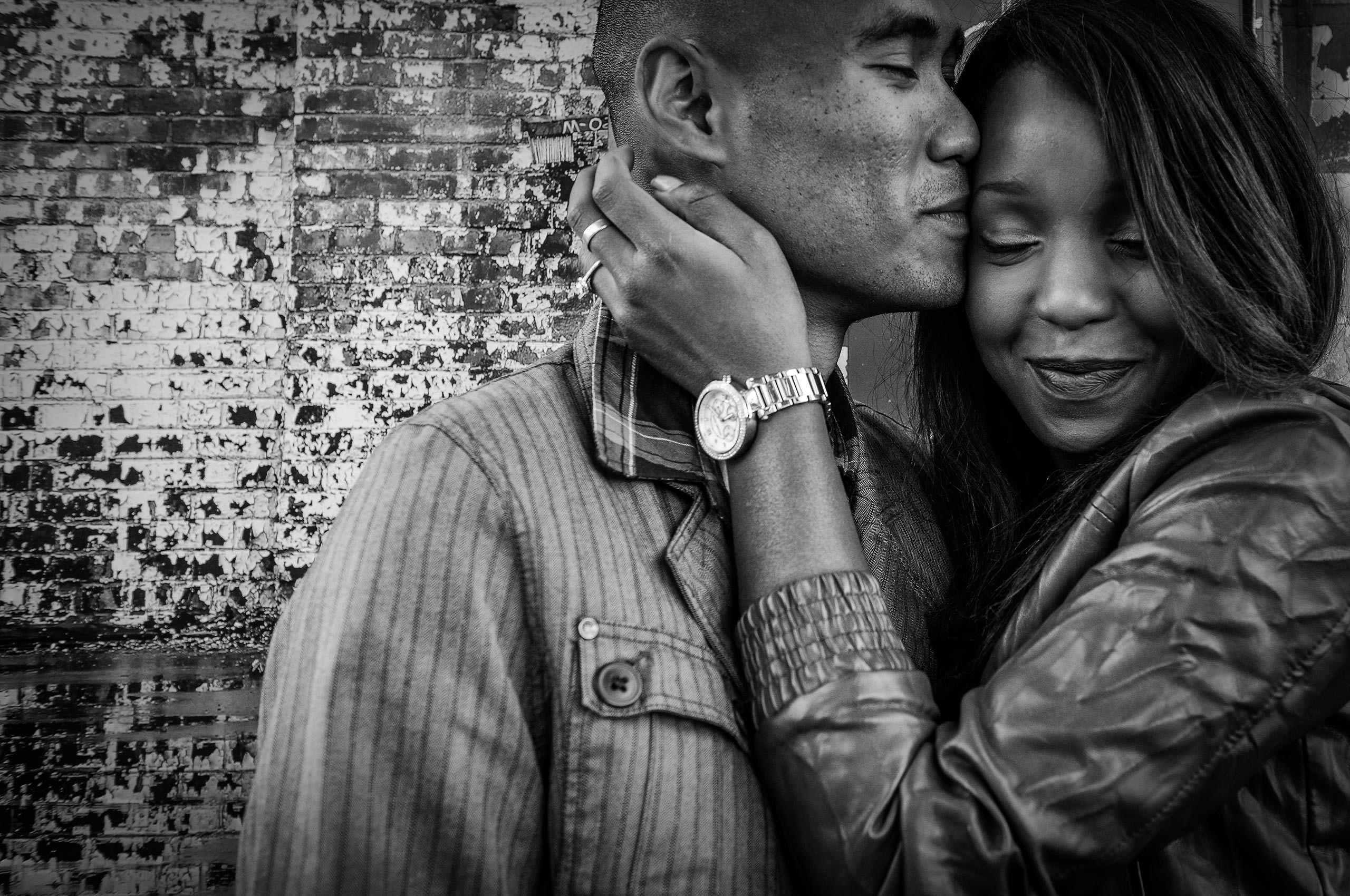 engagement-photography-montreal-quartier-du-canal