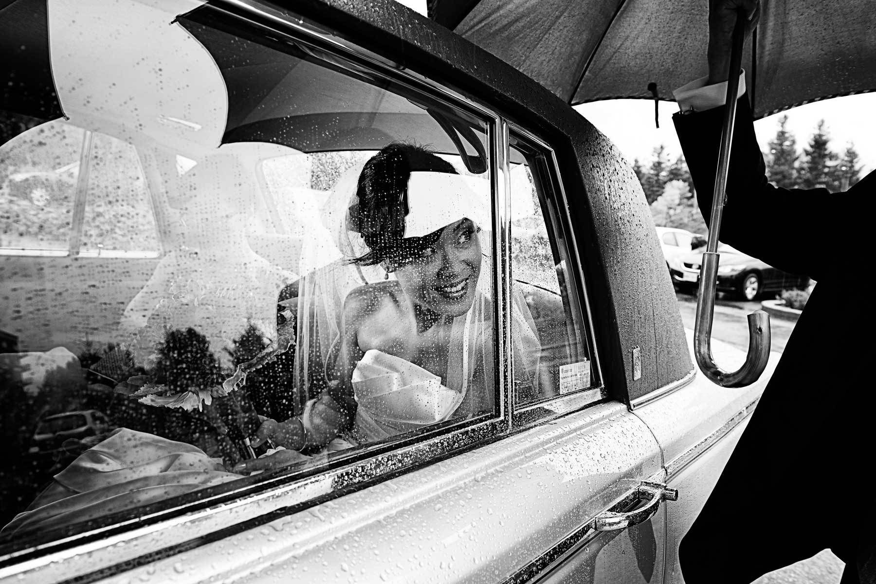 montreal-rainy-wedding