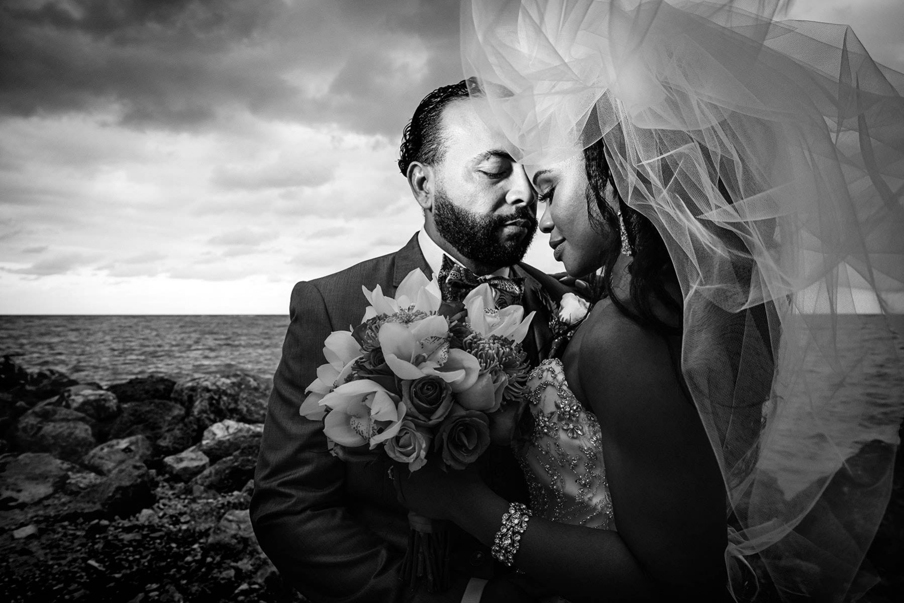 Bride and groom photoshoot, wedding in Jamaica