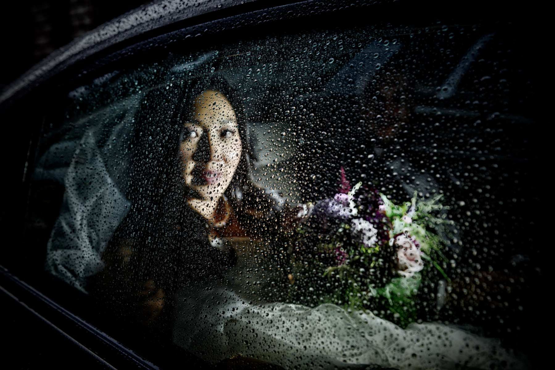 Rainy day - bridal portrait