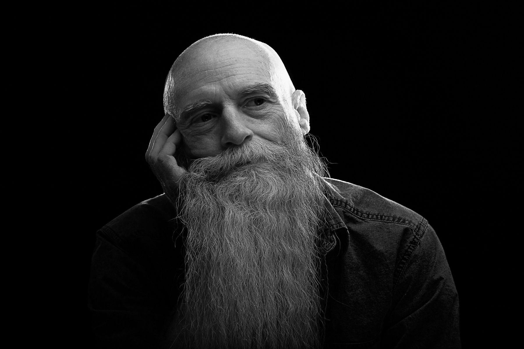 1beardportraitbw.jpg