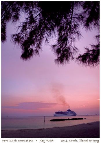 1Cruise_ship_fort_zach