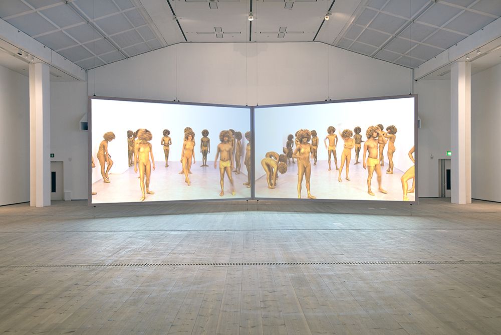 Momentum, 2011 (installation)