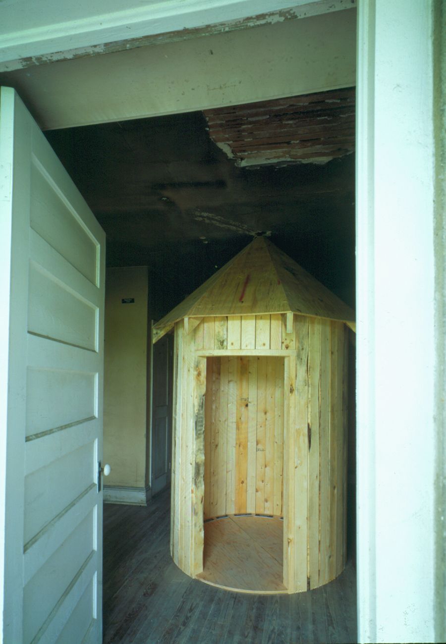 Five Rooms: Room Two (Hut), 1991