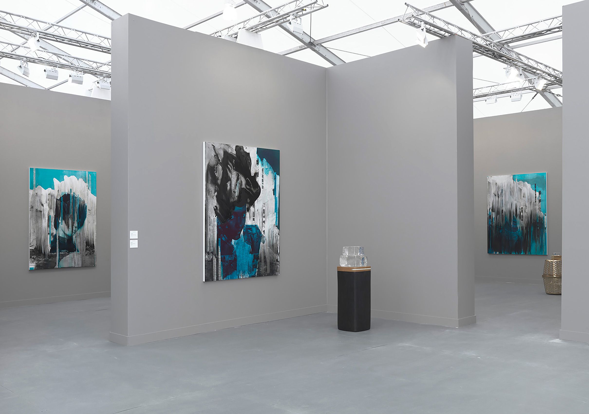Photo credit: Genevieve Hanson Lorna Simpson: Black & Ice, Hauser & Wirth, Frieze New York, NY 2017