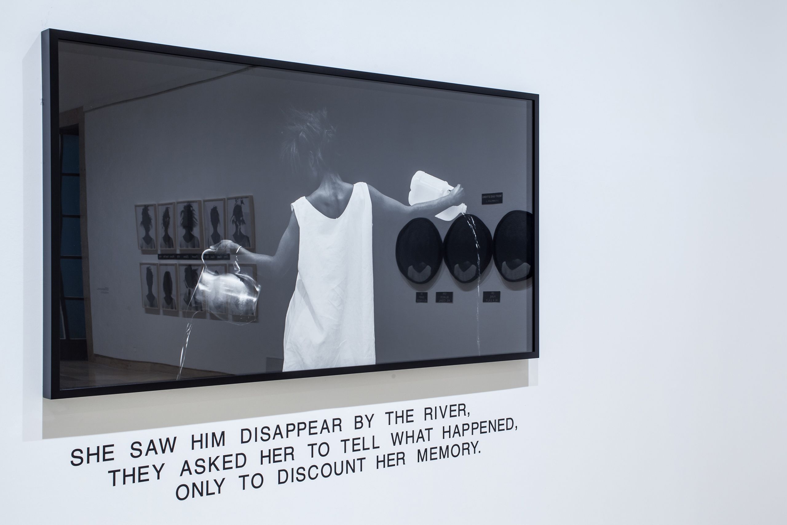 Photo credit: Maximilian Geute "Lorna Simpson", Haus der Kunst, Munich, Germany 2013-14