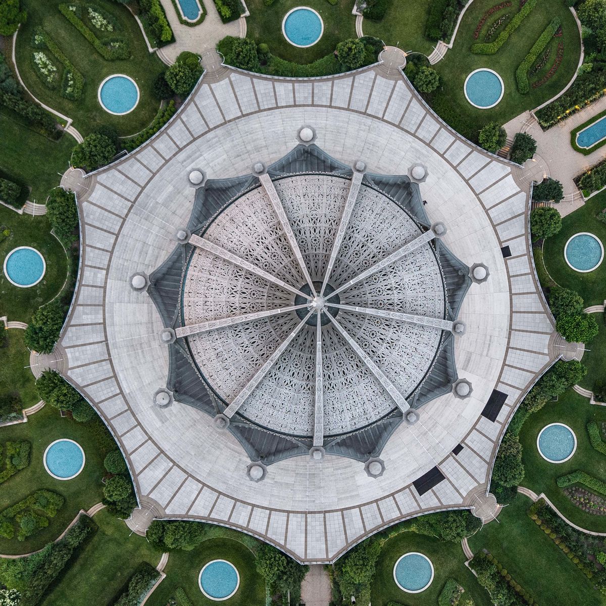 Bahai Temple