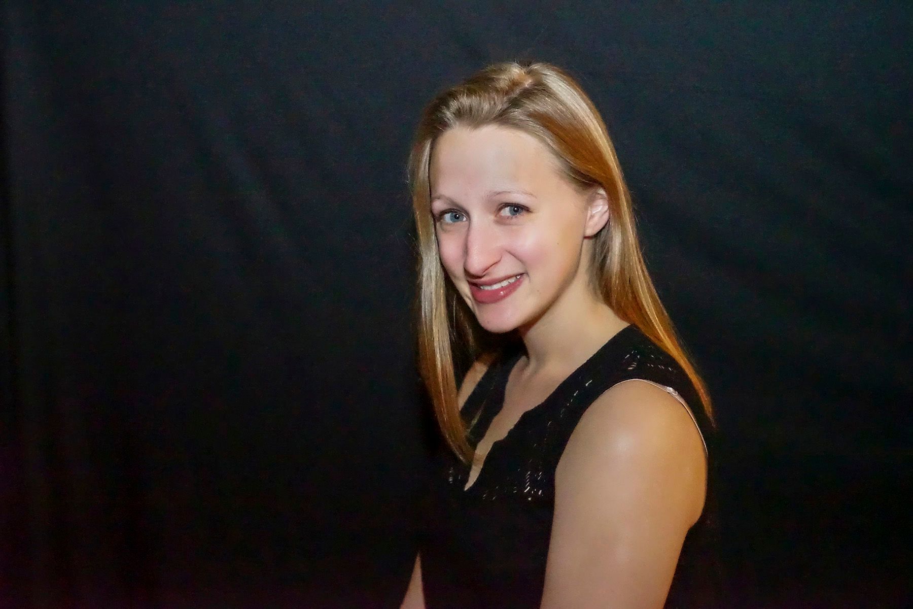 Digital PhotographThomaston, CT Side Profile Headshot