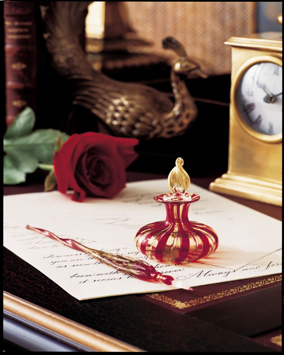 1gumps_cover_12_2000