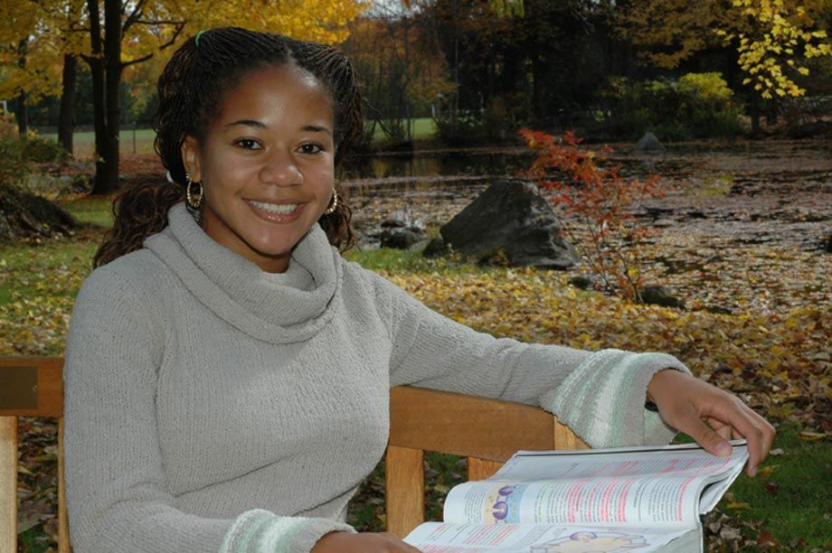 1girl_reading_on_bench_2
