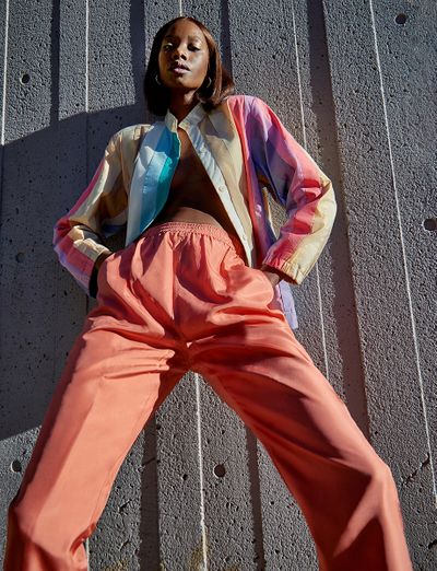Shot_5_231215_MegWebster_Sigail_DTLA_0385_edit_crop1_web.jpg