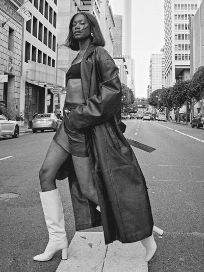 Shot_1_231215_MegWebster_Sigail_DTLA_0424_tmax32_edit_crop1_web.jpg