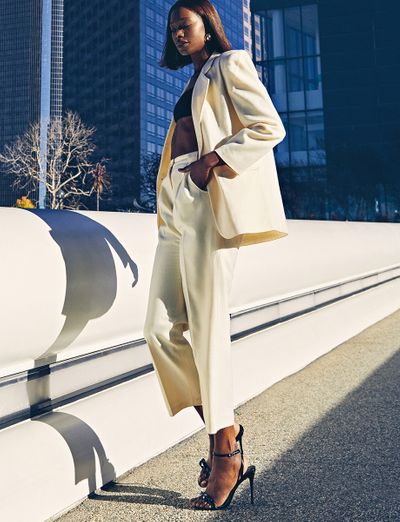 Shot_3_231215_MegWebster_Sigail_DTLA_1673_kp8pp_edit_crop3_web.jpg