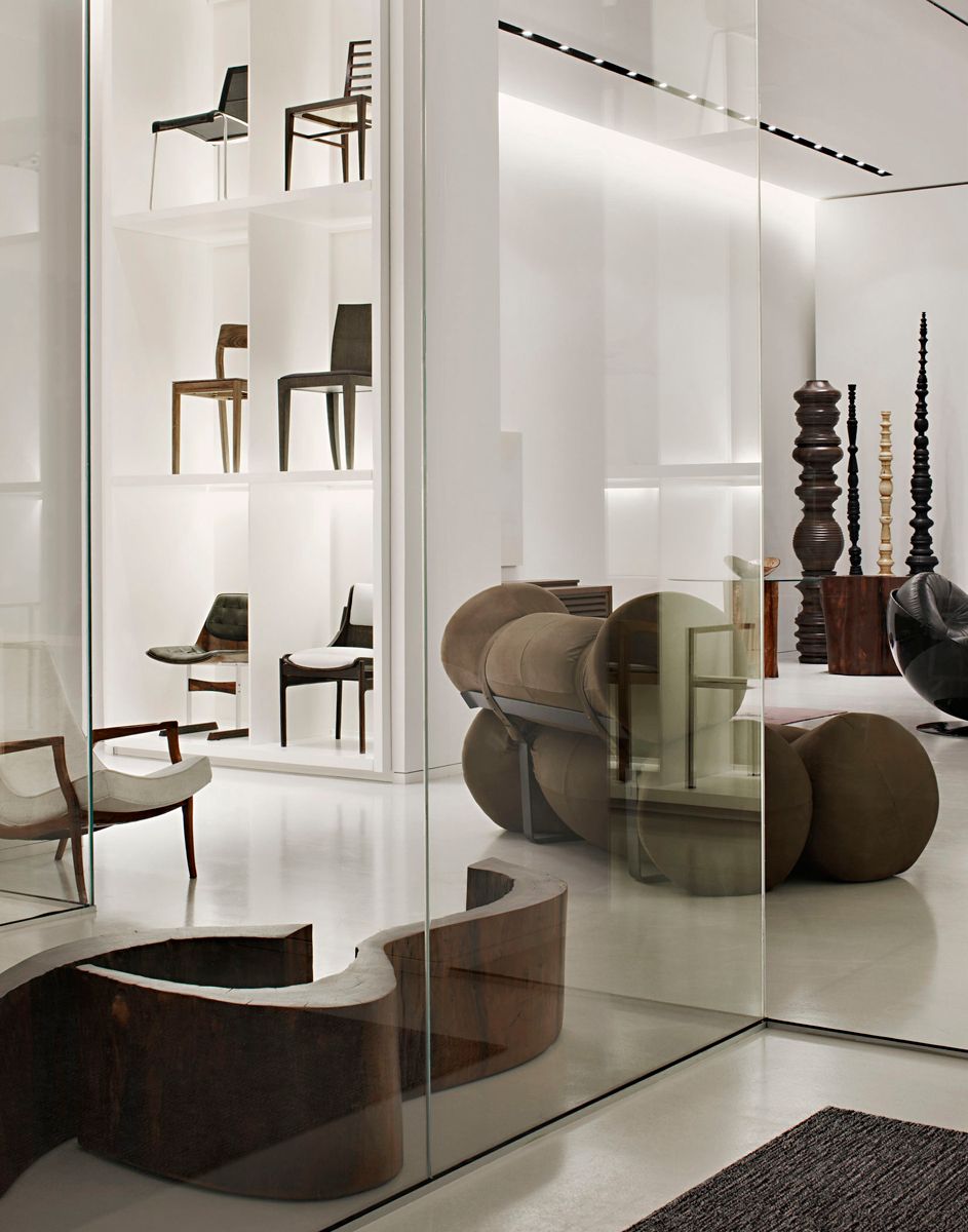 Avenue Road Showroom