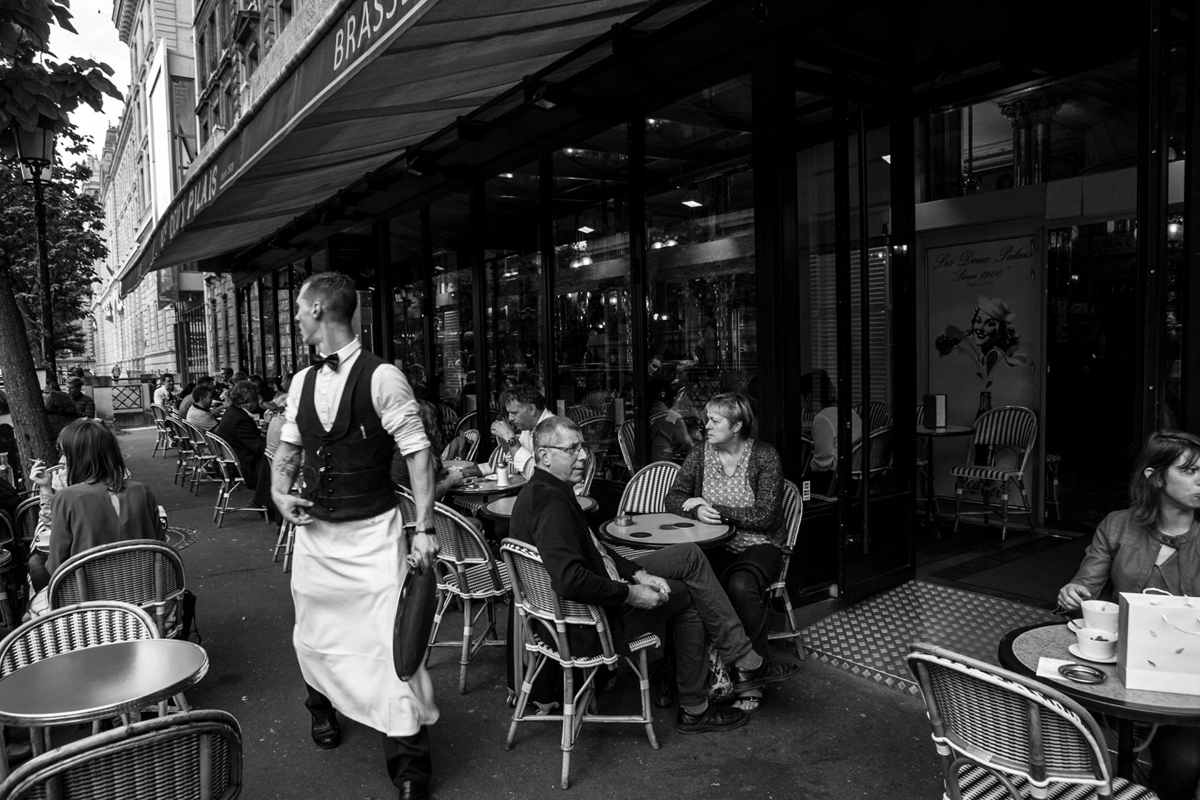 ParisWaiters (2 of 2).jpg
