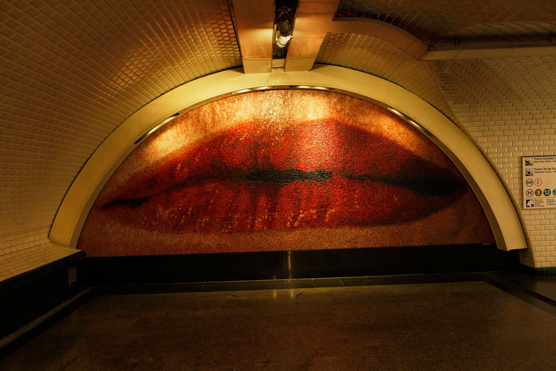 Paris Lips_MG_8937Paolo_Salcido_9.jpegPaolo_Salcido_1.jpeg.